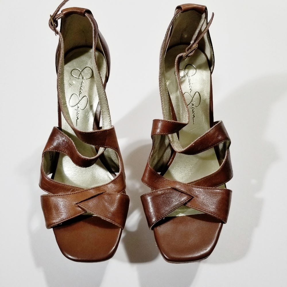 Jessica Simpson Moccao Heels in cedar wood/amuse